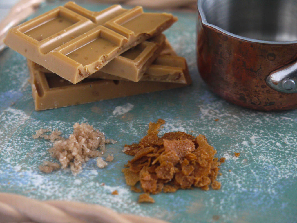 salty blond chocolate bar with caramel chocolate